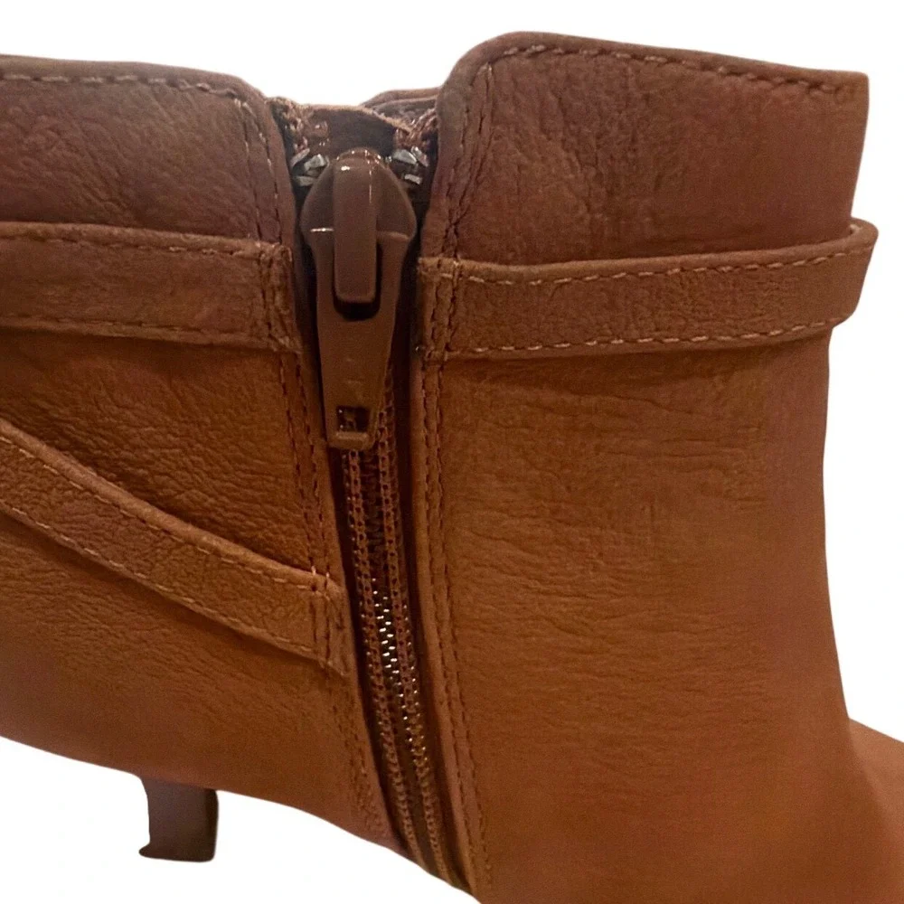Vionic Upton Tan Leather Ankle Boots Block Heel Buckle Zip Women's 8